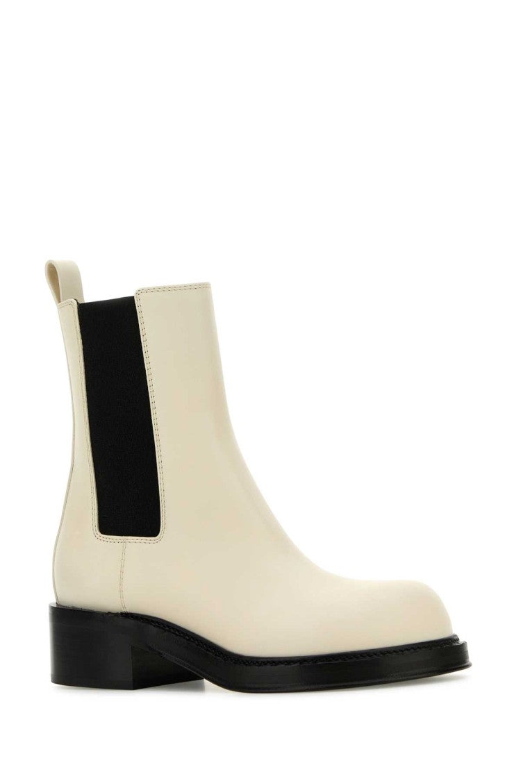 Bottega Veneta Ivory Leather Cliff Ankle Boots