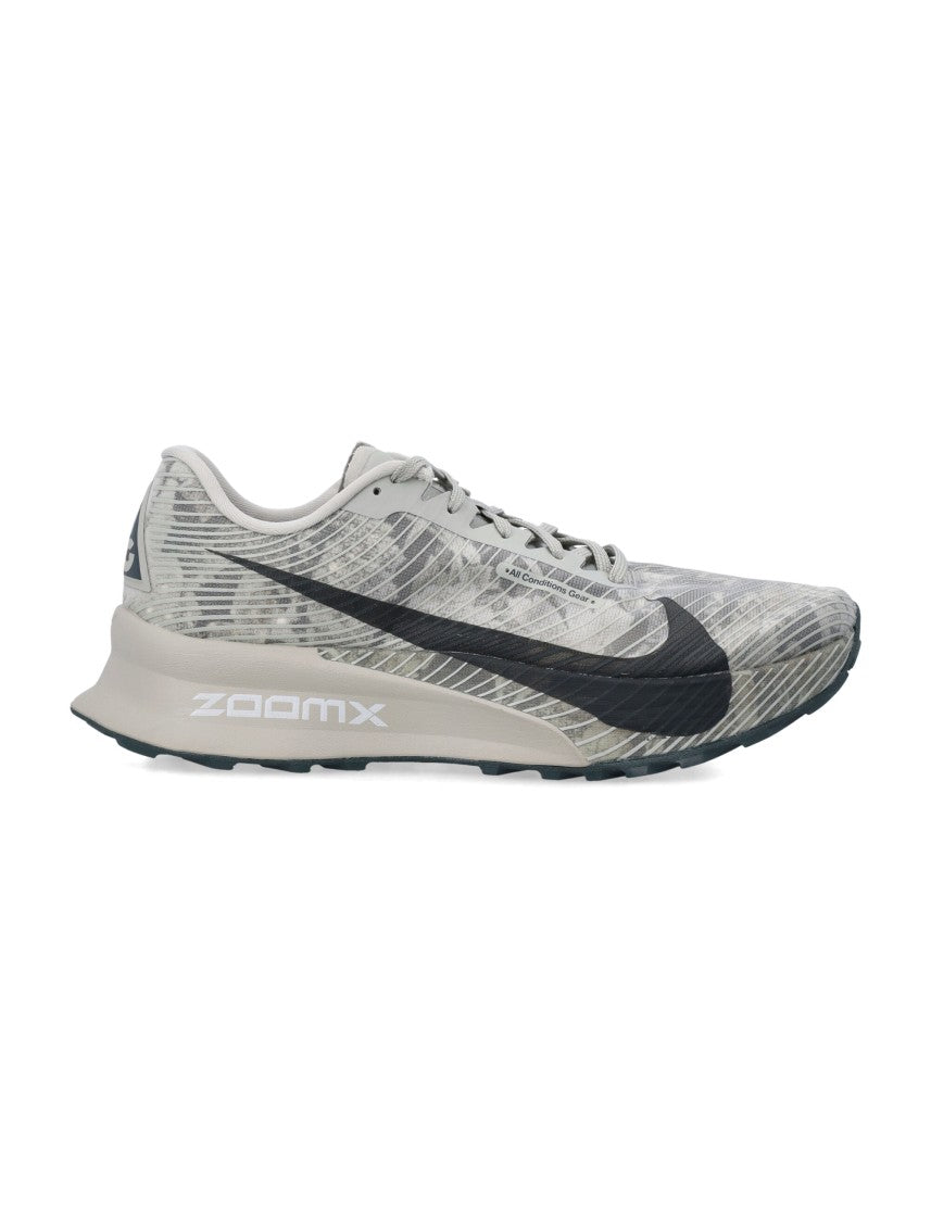 Nike Trail Running Sneakers With Zoomx Foam And Carbon Fiber Plate