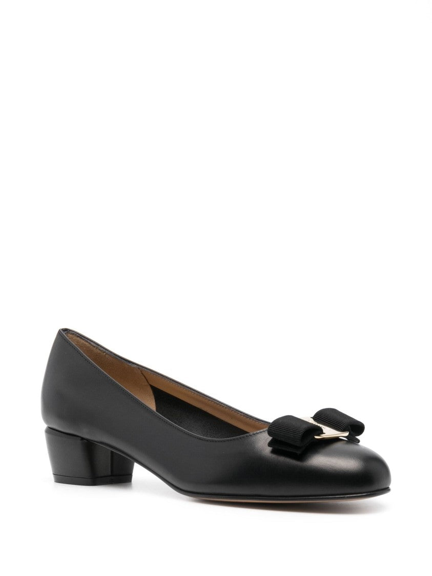 Salvatore Ferragamo Black Vara 1 Timeless Leather Pumps