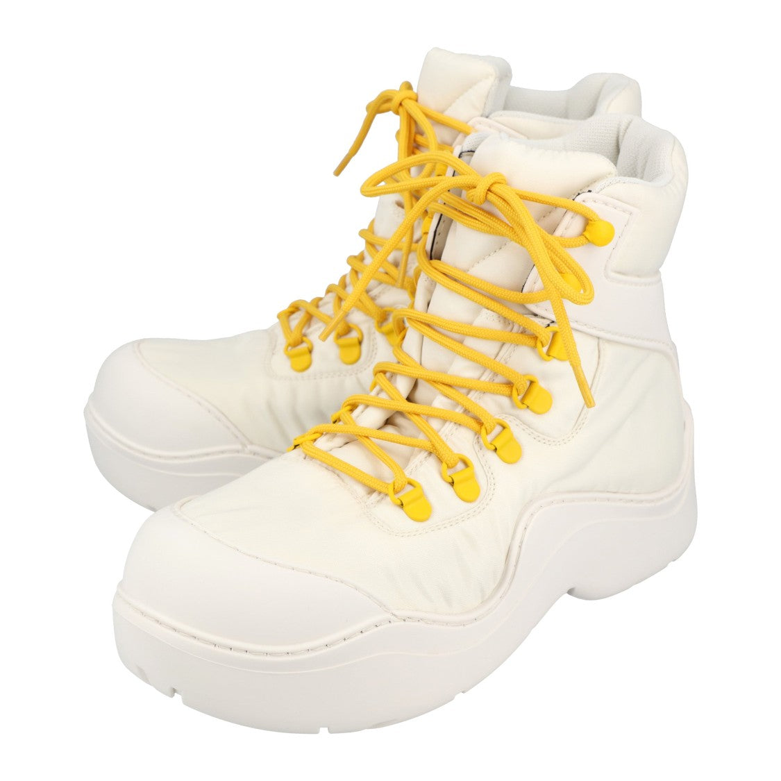 Bottega Veneta Puddle Bomber Creme