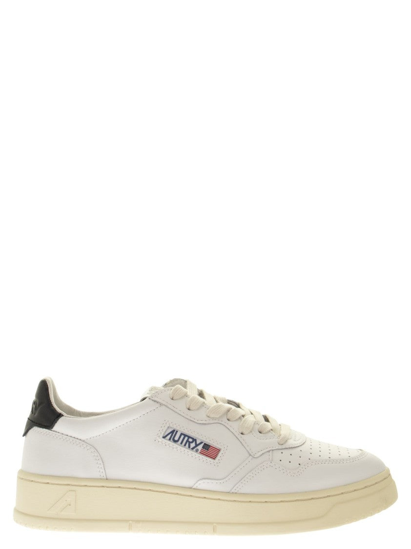 Autry Medalist Low - Leather Sneakers