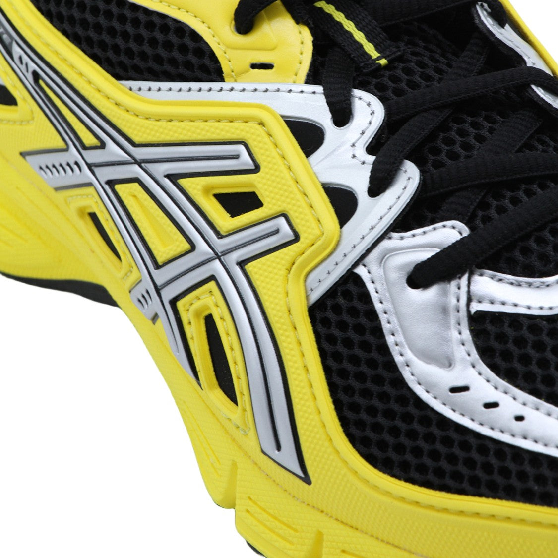 Asics Low-Top Sneakers With Breathable Mesh Upper