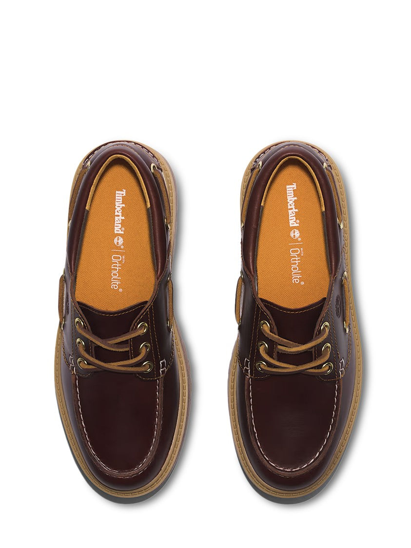 Timberland Classic Boat Shoes With Moc Toe Stitching