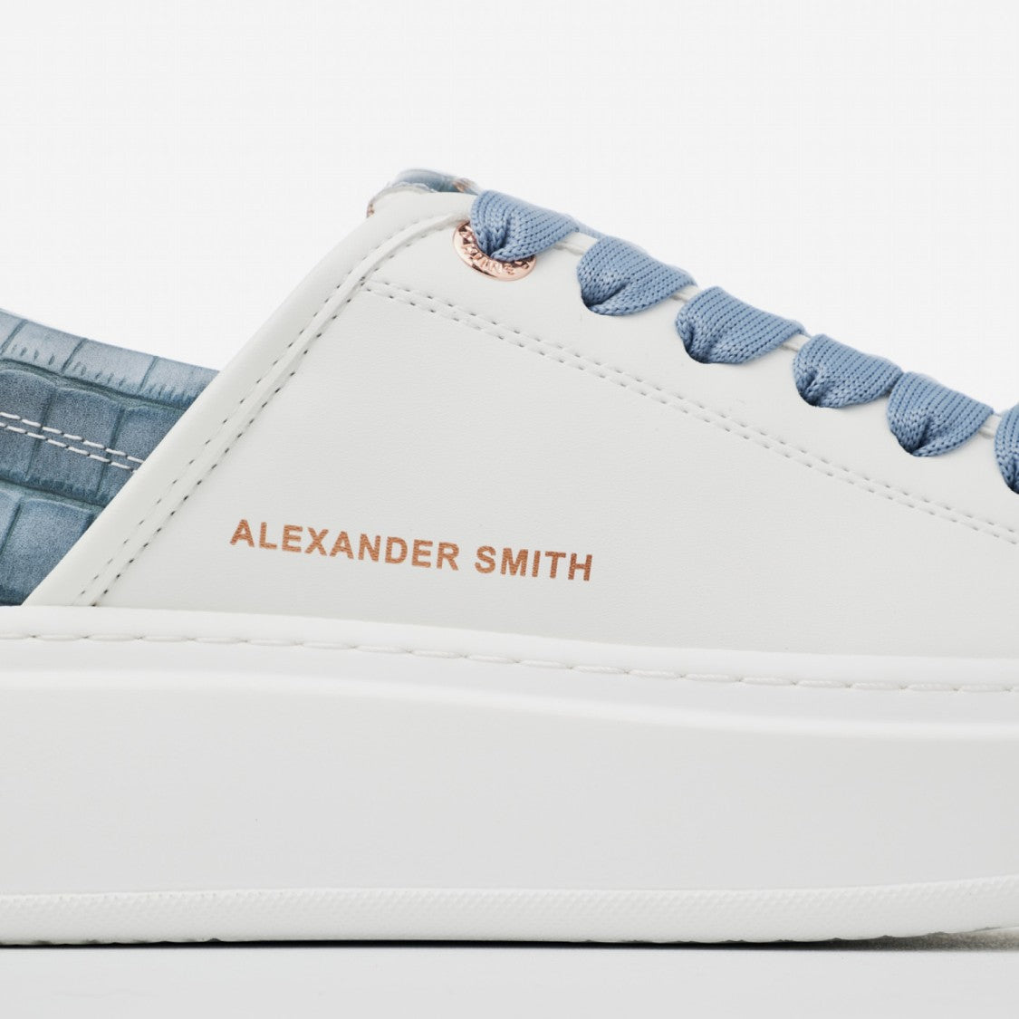 Alexander Smith White Ecowembley Sneakers
