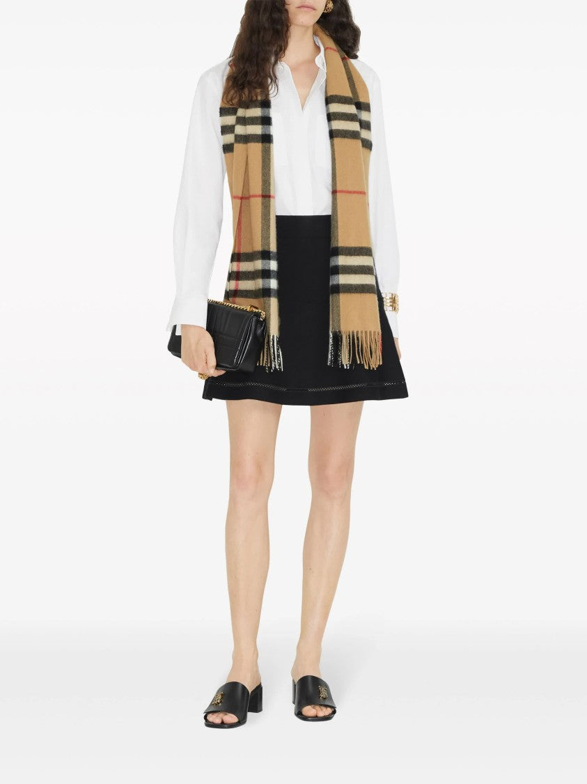 Burberry Camel Sciarpa In Cashmere Scarf