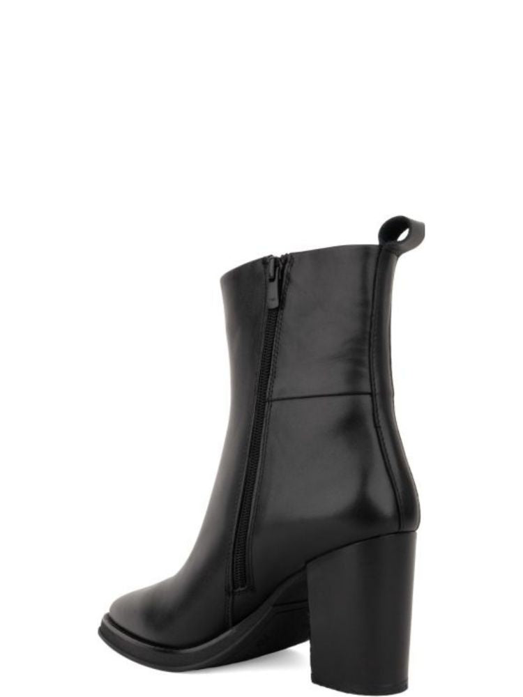 Sergio Moretti Black Low Heel Minimalist Leather Ankle Boots