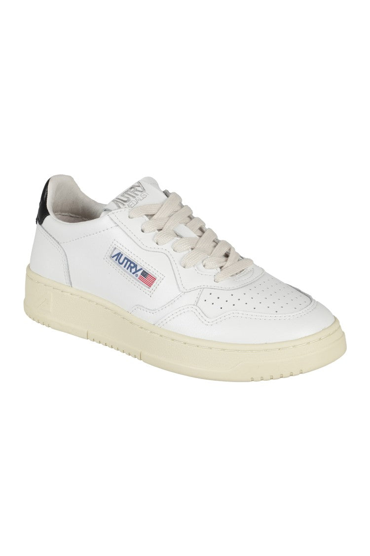 Autry White Medalist Low Genuine Leather Sneakers