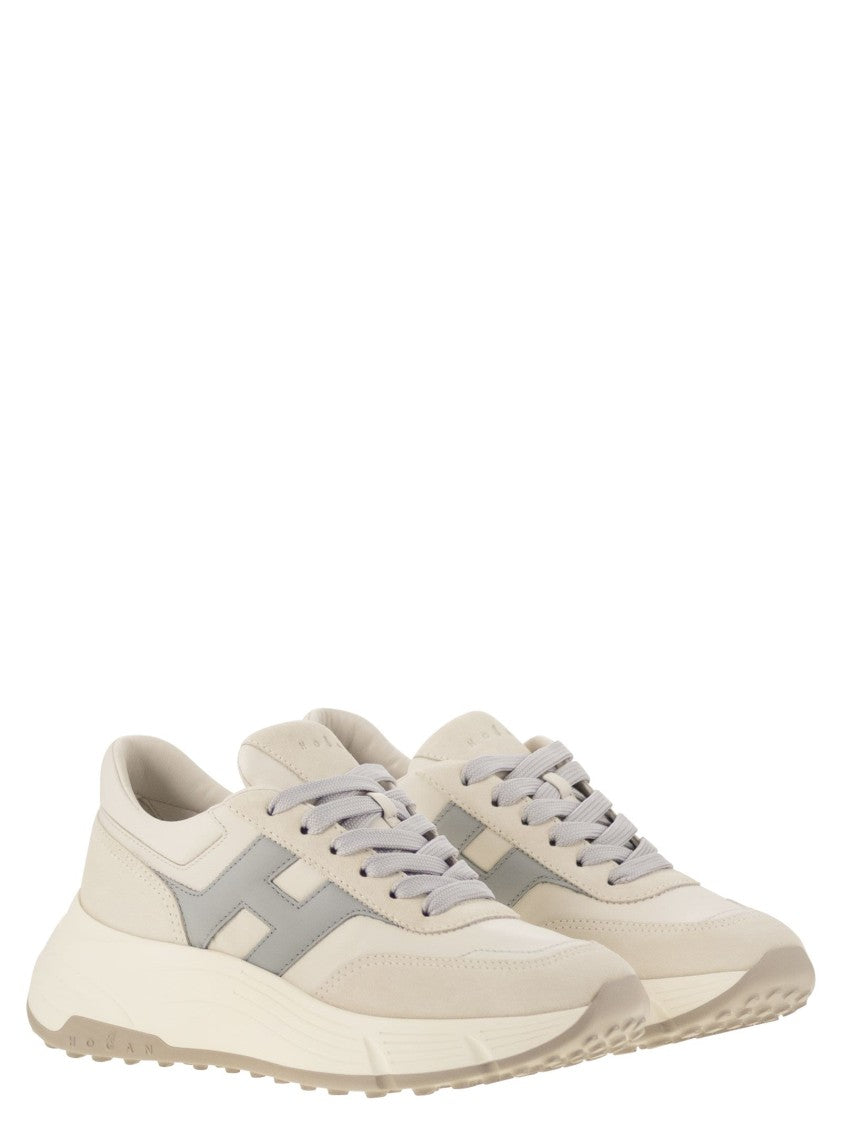 Hogan Hi-Fi Trainers With Side H