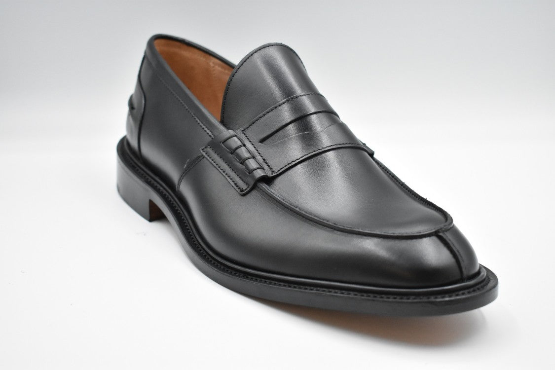 Tricker's Black Pelle Leather Shoes