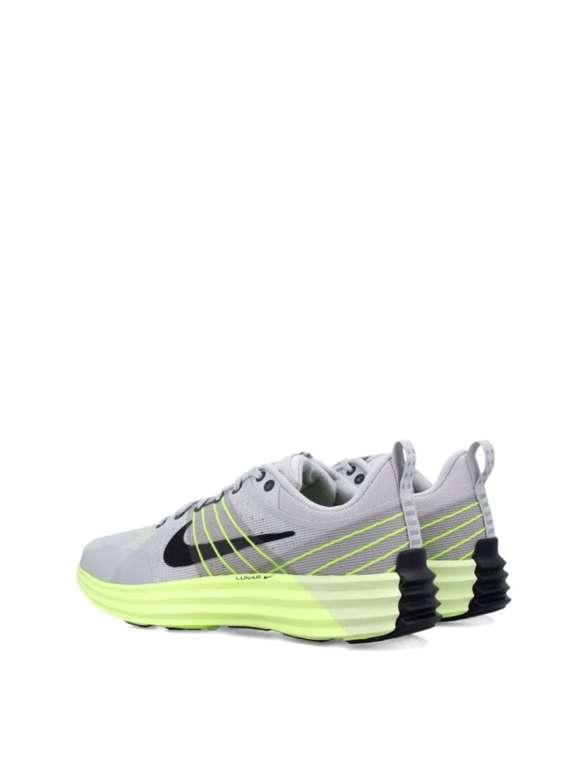 Nike Lunar Roam Sneakers