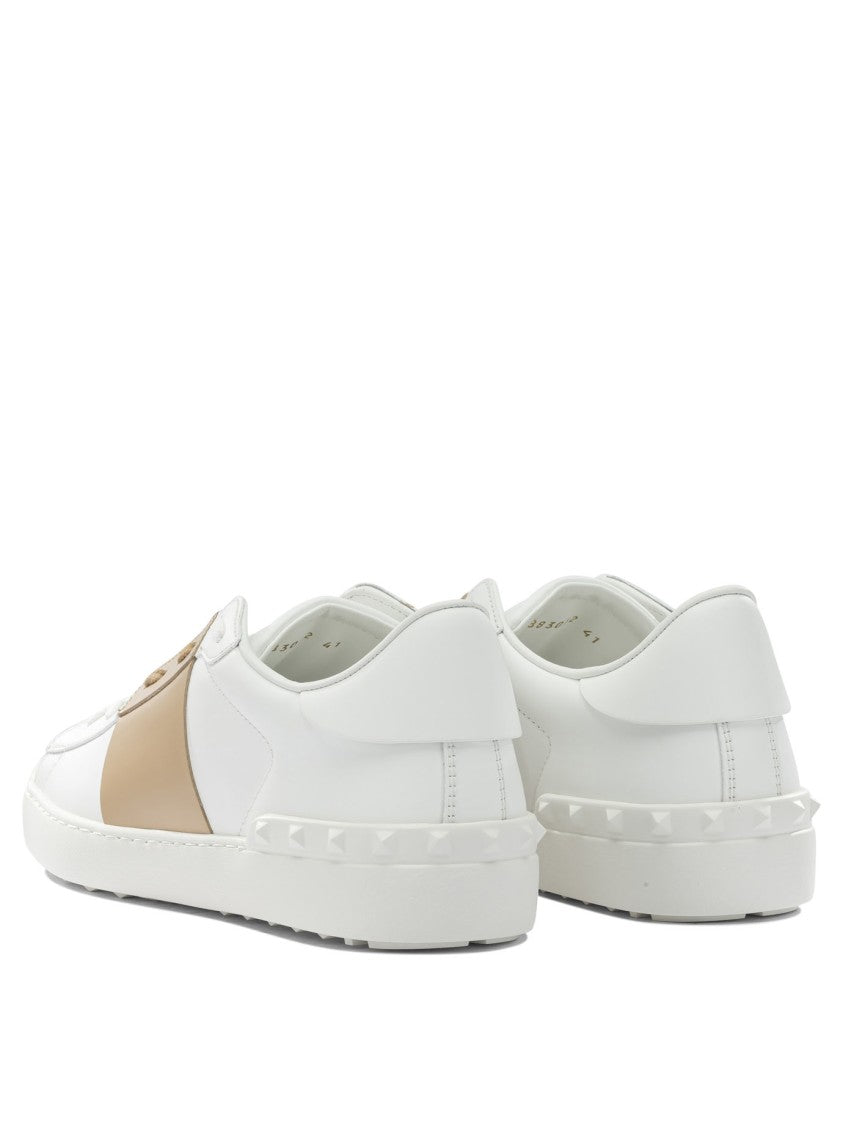 Valentino Garavani Low-Top Sneakers With Contrasting Leather Band And Stud Detailing