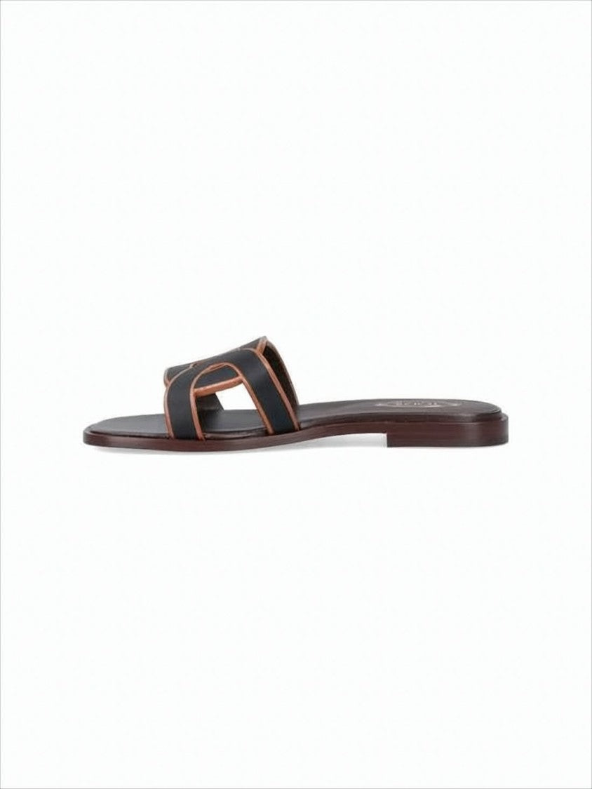 Tod's Sophisticated Leather Slide Sandals With Cut-Out Detailing