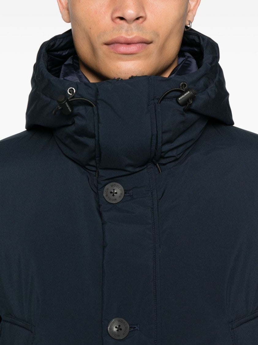 Woolrich Relaxed-Fit Hooded Coat With Button Closure And Multiple Pockets