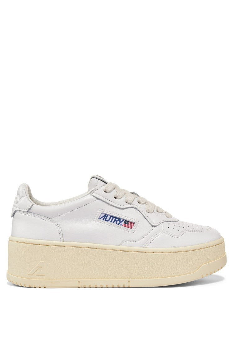 Autry Women’S Medalist Platform Leather Sneakers White
