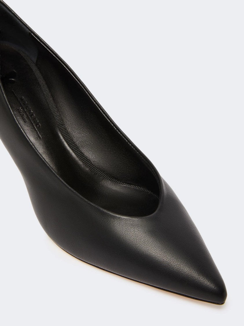 Max Mara Sculptural Low-Heel Black Pumps Crafted