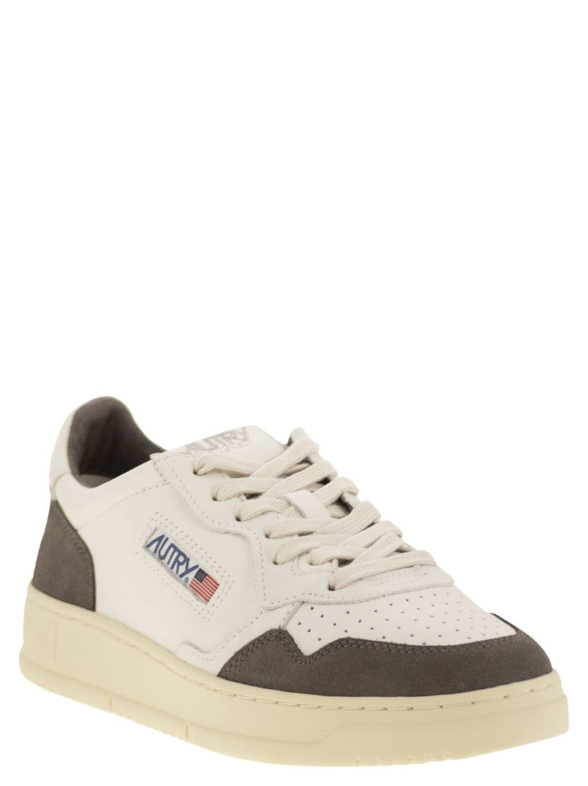 Autry Medalist Low - Leather And Suede Sneakers