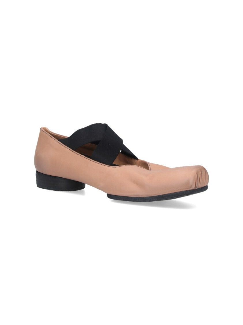 Uma Wang Sleek Minimalist Flat Shoes With Rounded Toe