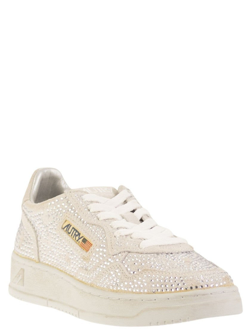 Autry Medalist Low - Suede Trainers With Rhinestones