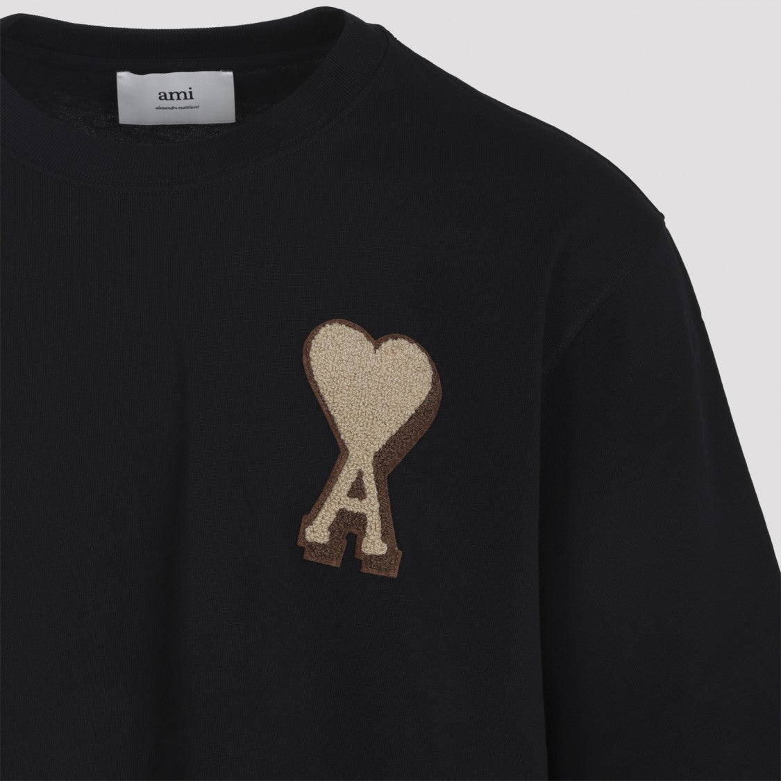 Ami Short-Sleeve Black T-Shirt With Textured Heart Detail