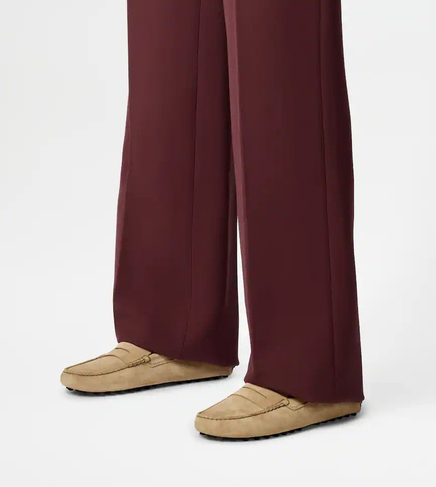 Tod's Classic Brown Leather Moccasins With Distinctive Detailing