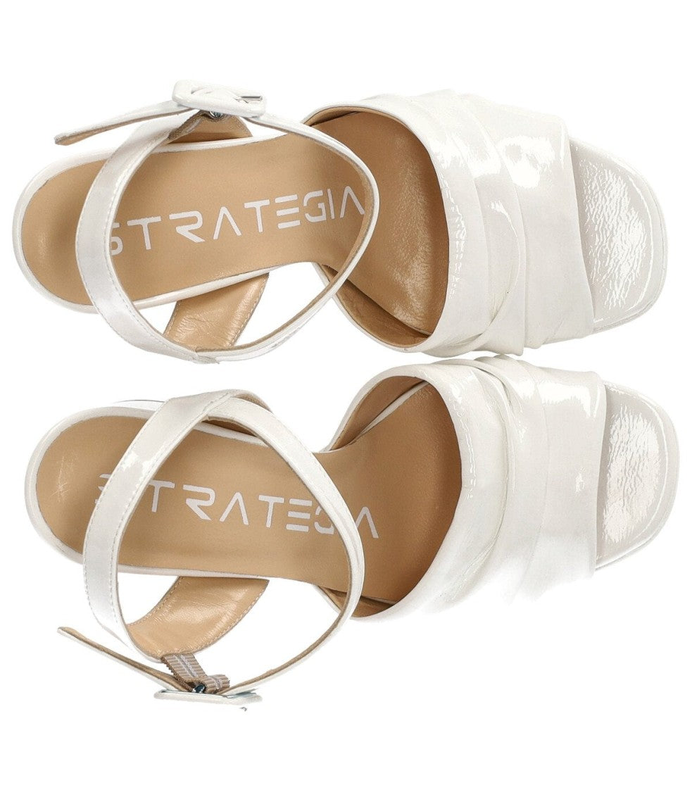 Strategia Rain White Heeled Sandal