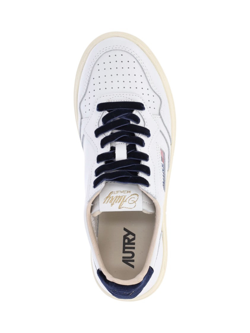 Autry White Calfskin Medalist Low-Top Sneakers