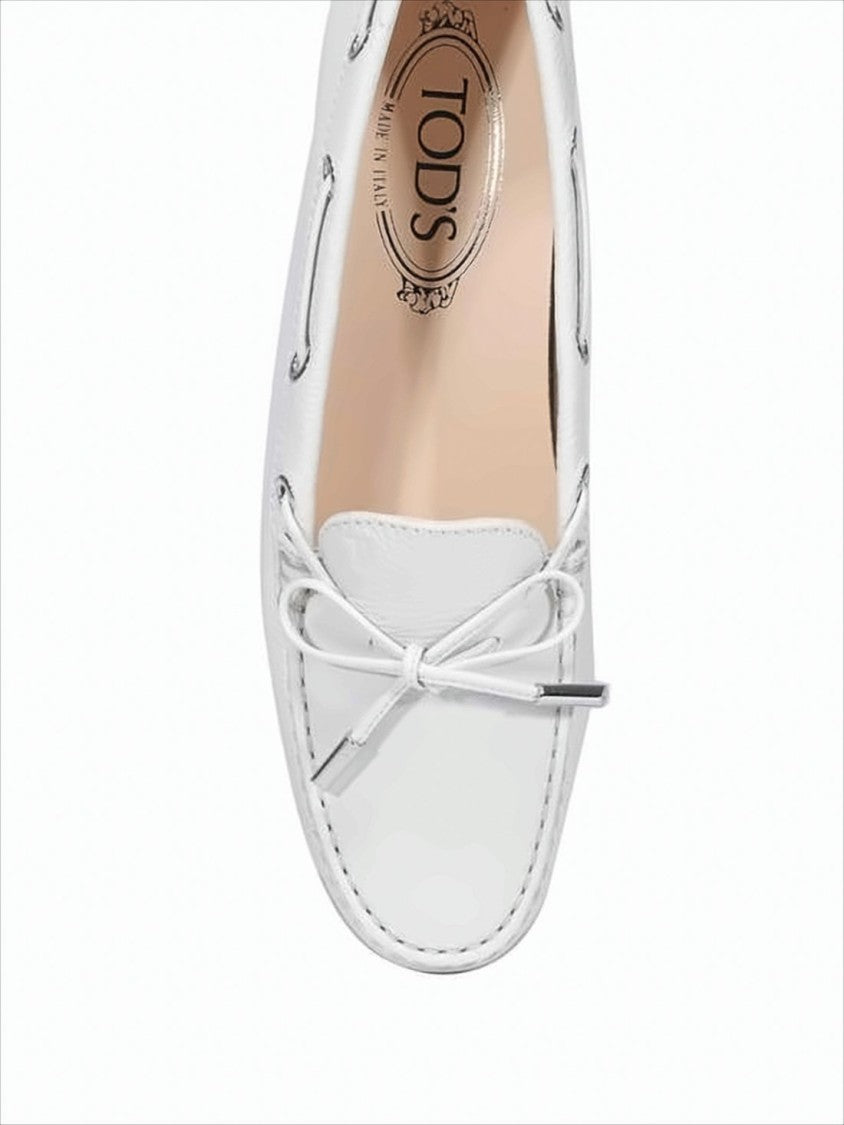 Tod's White Leather Loafer With Bow Detail