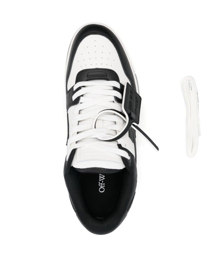 Off-White Low-Top Leather Sneakers With Distinctive Arrow Detailing