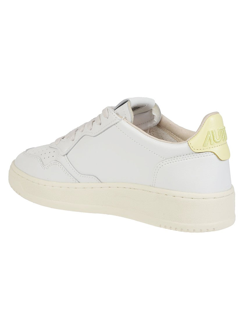 Autry Medalist Low Perforated Cow Leather Sneakers