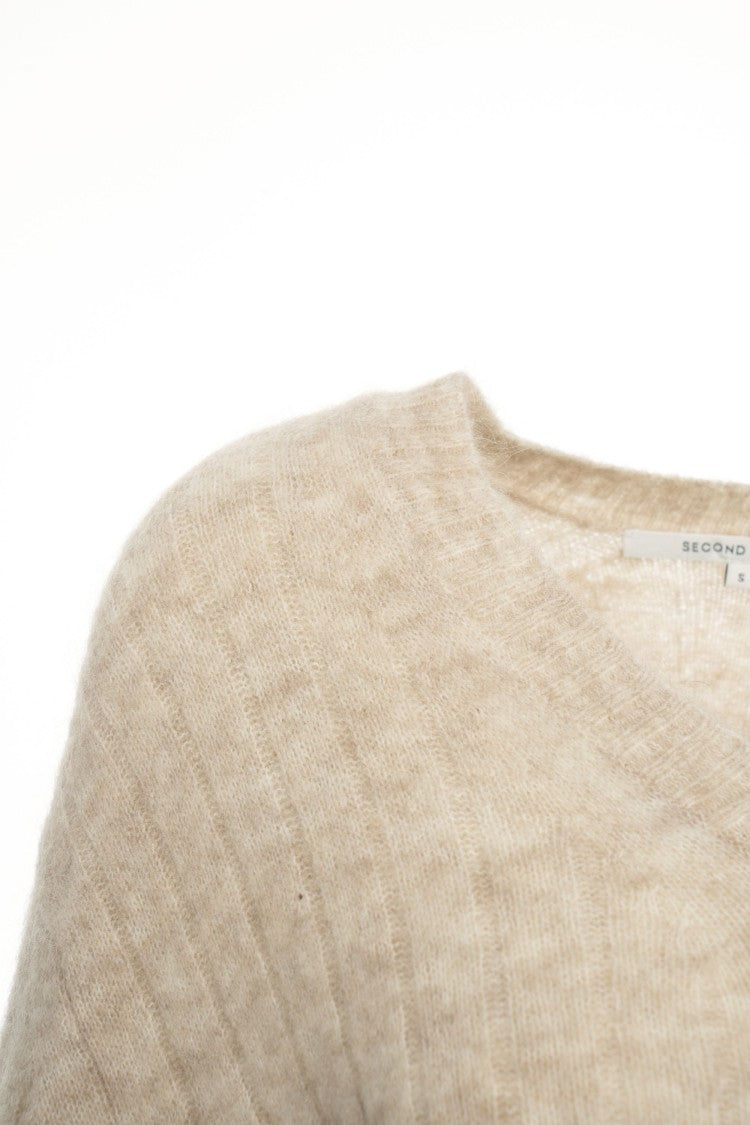 Second Female Brooky' Sweater