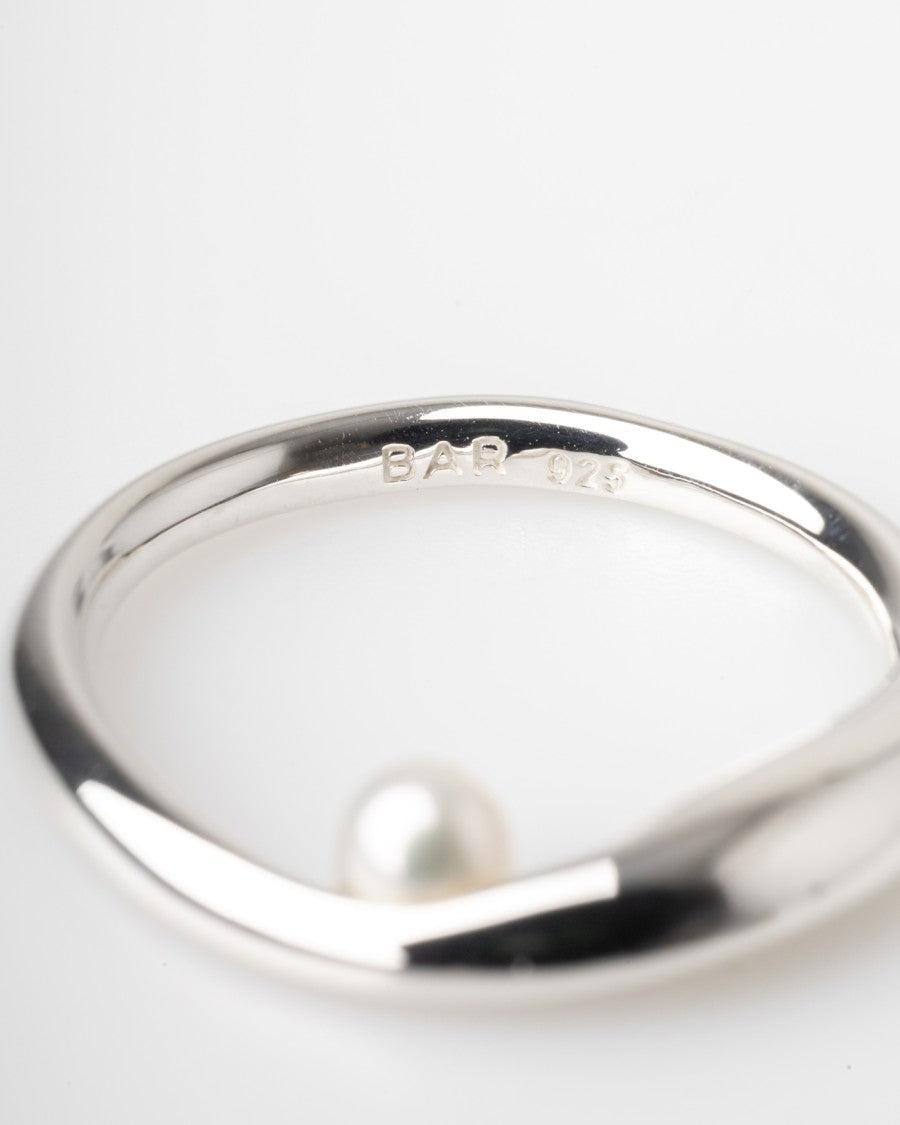 Bar Jewellery Attraverso Ring – Sterling Silver & Freshwater Pearls