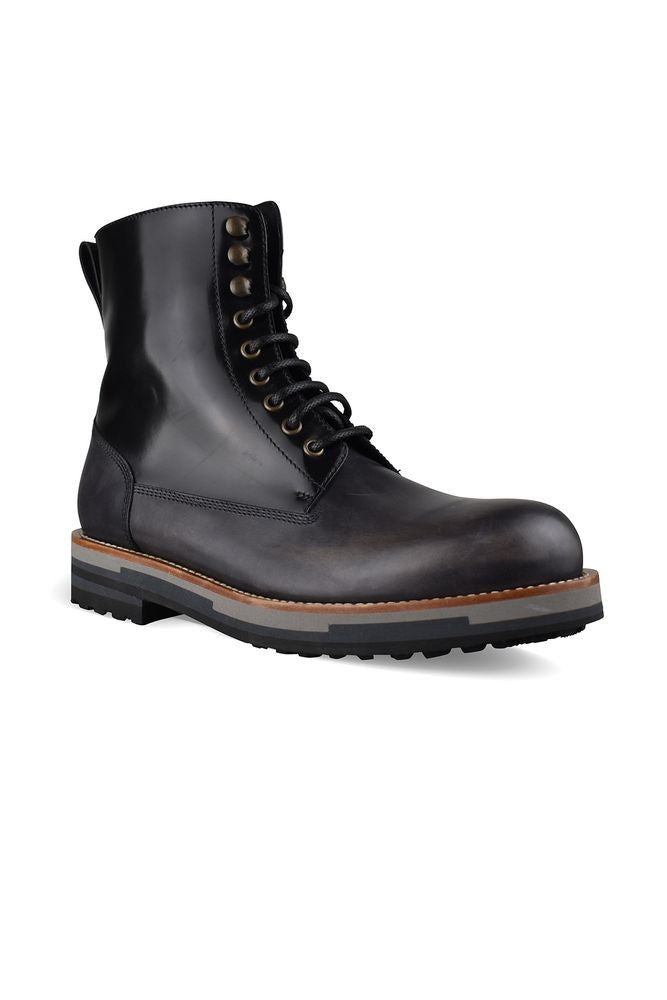 Dolce & Gabbana Shiny Black Leather Ankle Boots