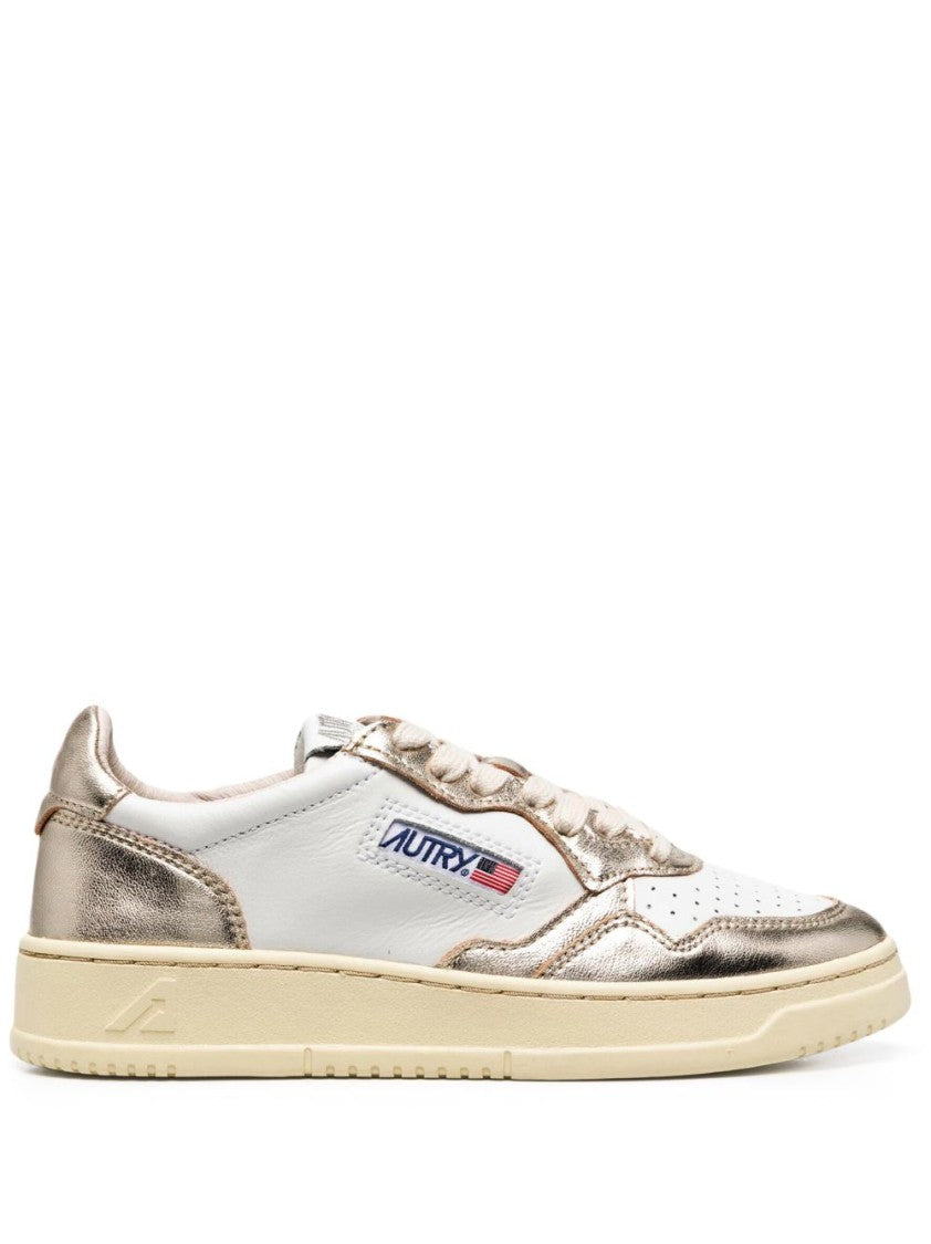 Autry Sleek Sneakers With Metallic Accents And Chunky Sole