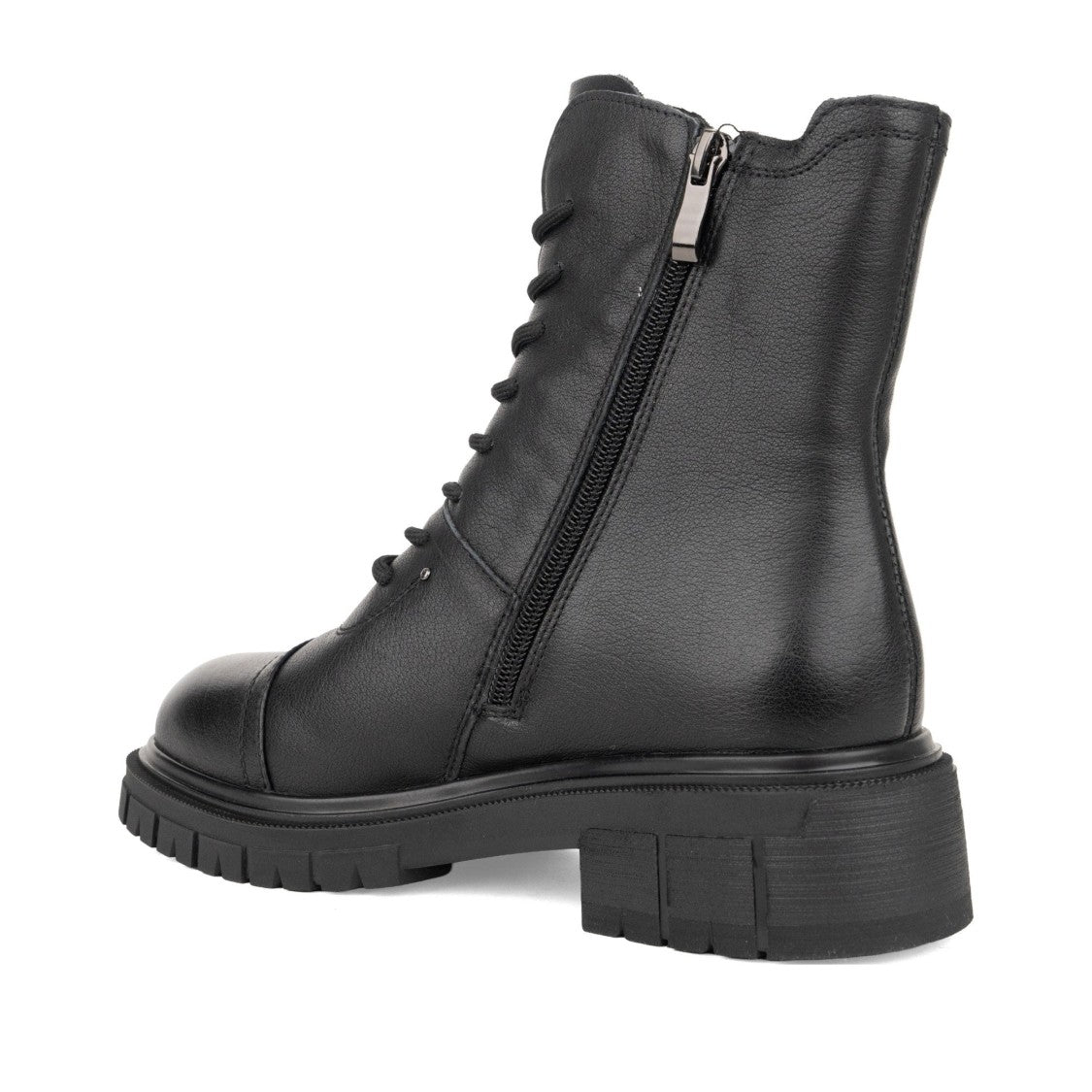 Linda Baumann Black Smooth Leather Side Zipper Ankle Boots