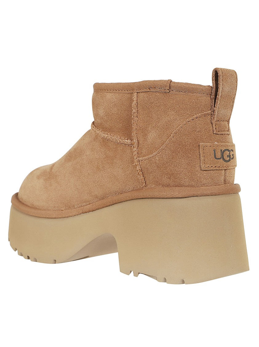 Ugg Chunky Sole Ankle Boots With Luxurious Sheepskin And Elevated Design