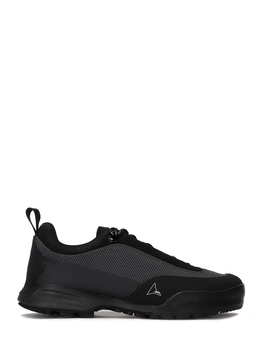 Low Roa's Roa Low-Profile Black Sneakers With Grey Embroidery