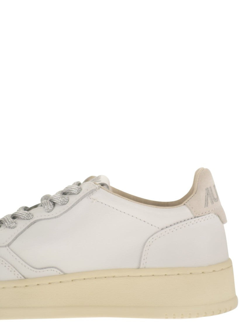 Autry Medalist Low - Leather Sneakers