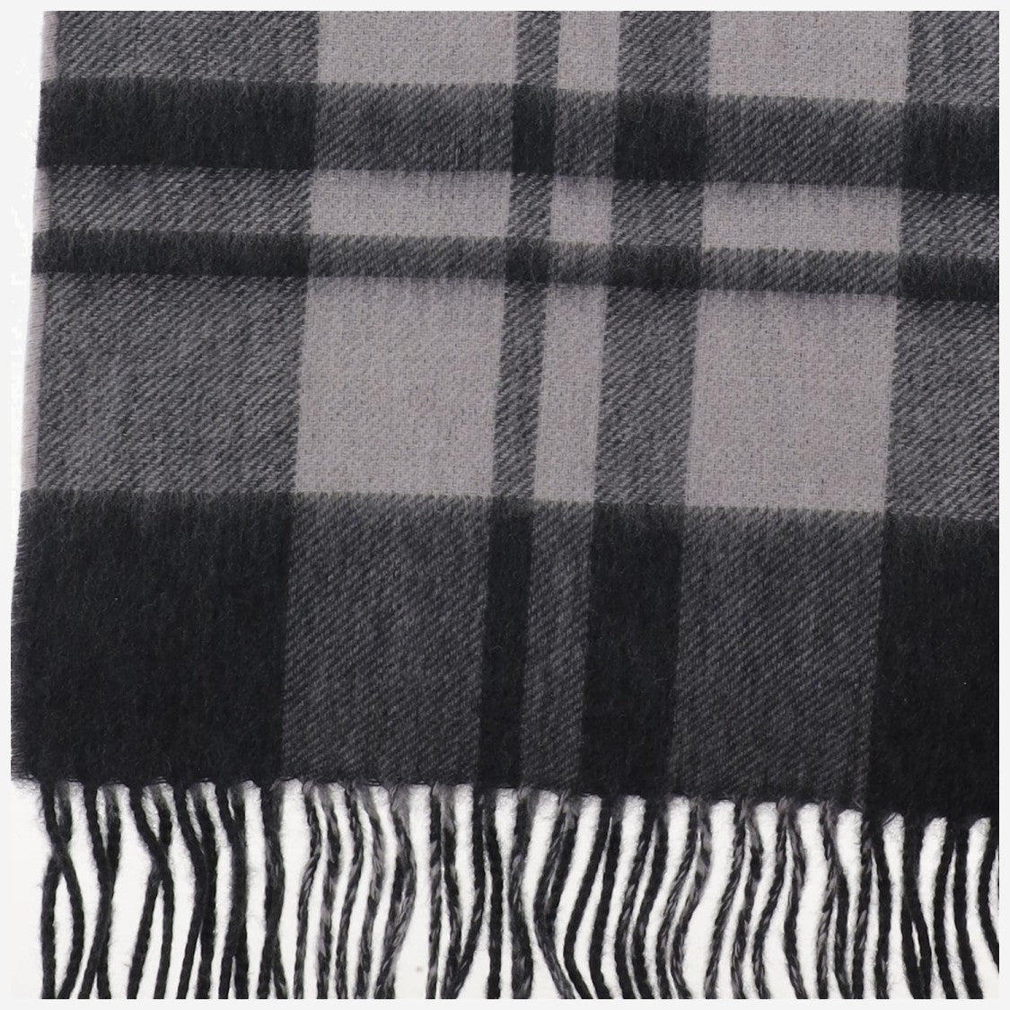 Alex Begg Cashmere Scarf With Timeless Check Pattern