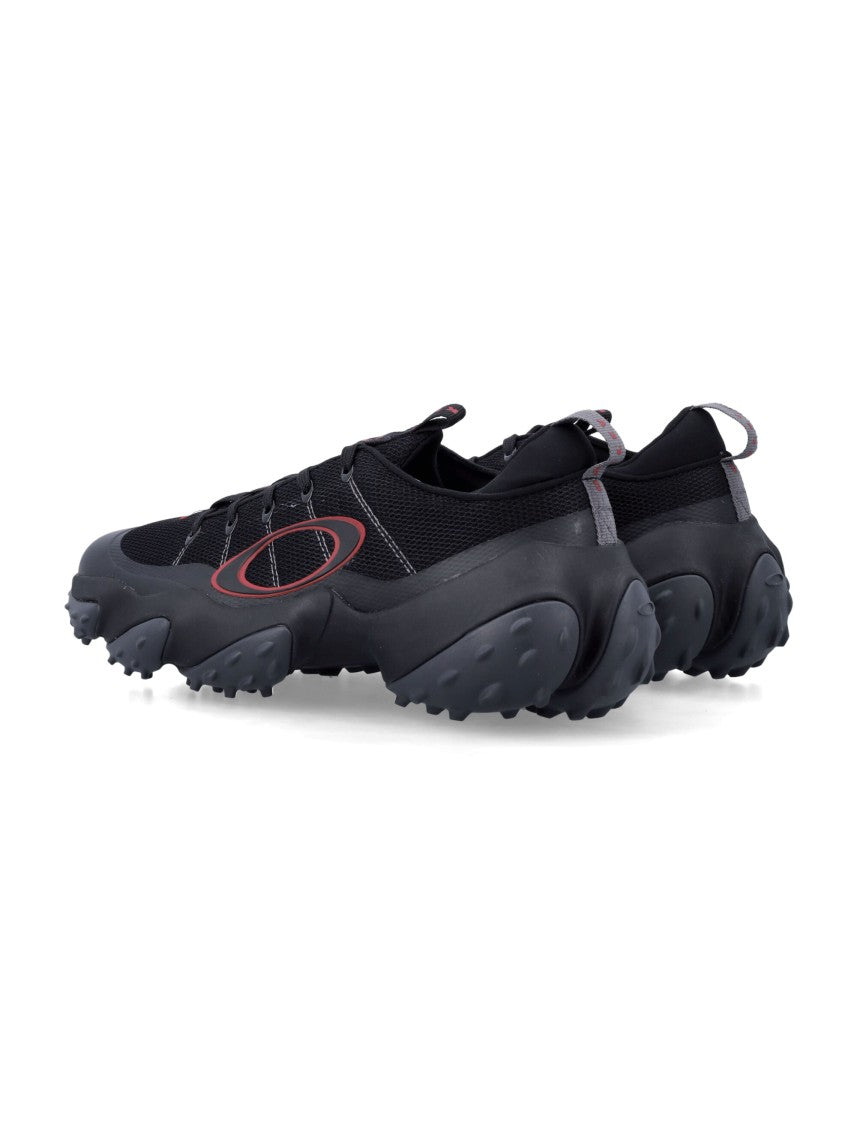 Oakley Edge Flex Mesh Athletic Spike Less Sneakers