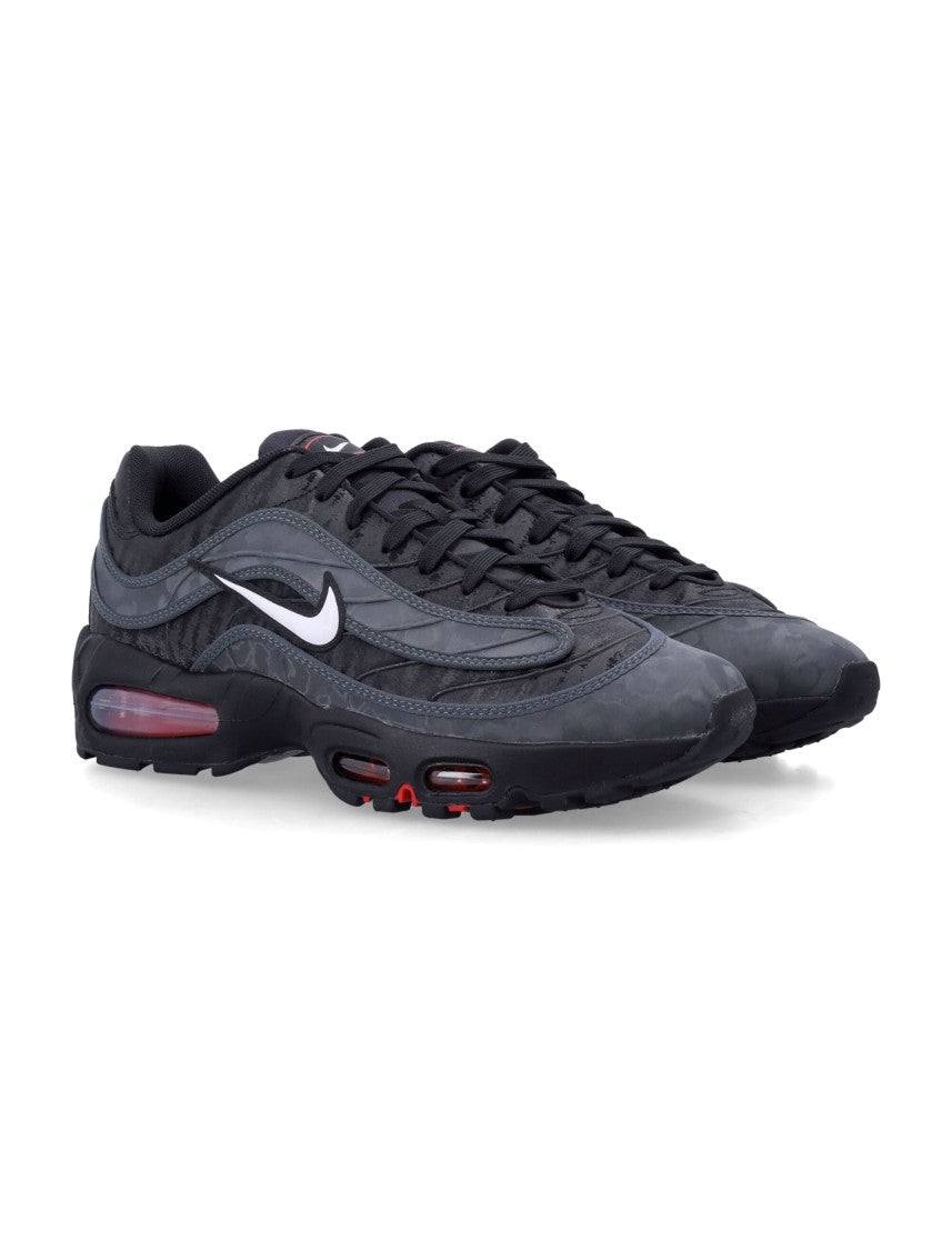 Nike Air Max Joga Bonito Low-Top Sneakers