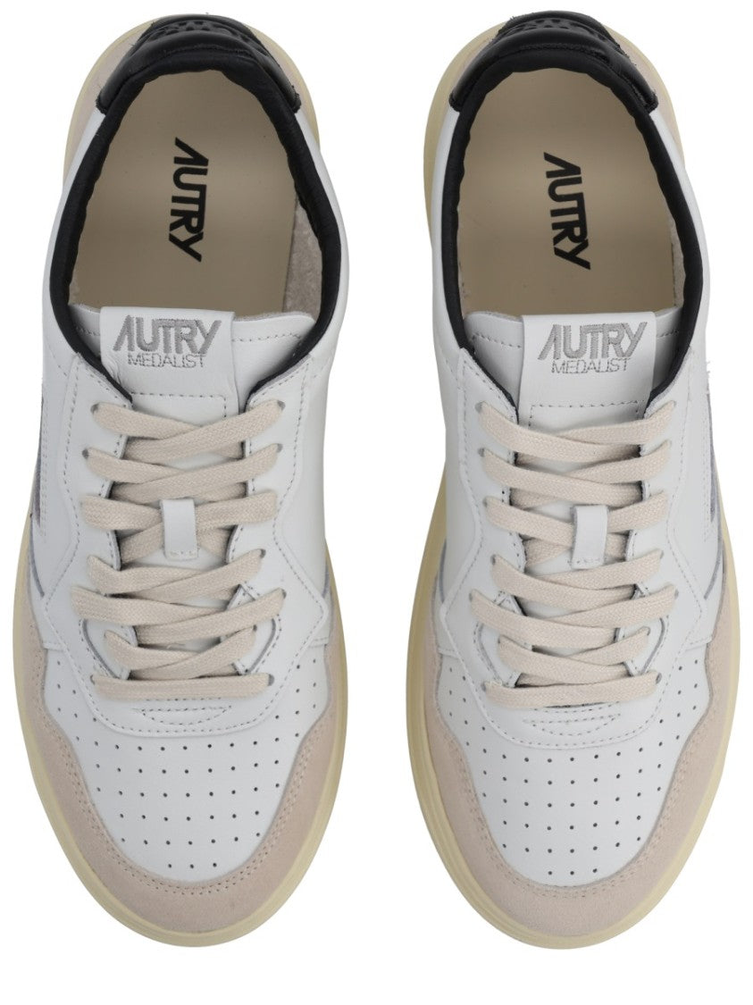Autry Medalist Low Leather Suede Detailing Sneakers