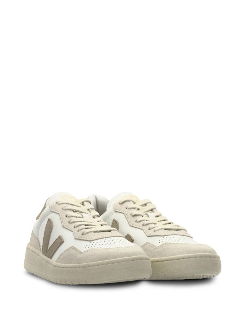Veja Low-Top Sneakers In Soft Beige