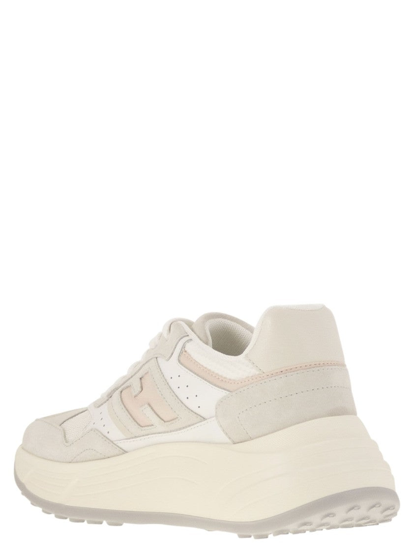 Hogan Hi-Fi Trainers With Side H