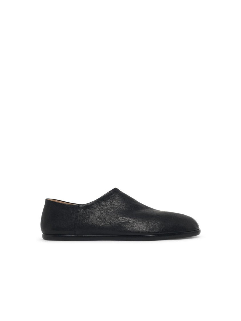 Maison Margiela Tabi Black Leather Loafers With Iconic Split-Toe Design