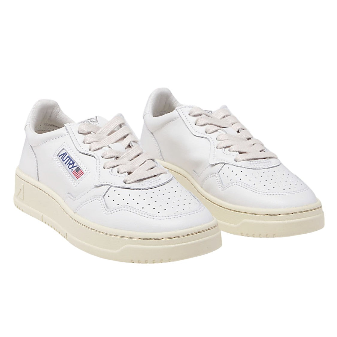 Autry Classic Low-Top Sneakers With Vintage-Inspired Detailing
