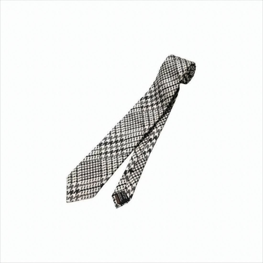Tom Ford Houndstooth Pattern Silk Necktie