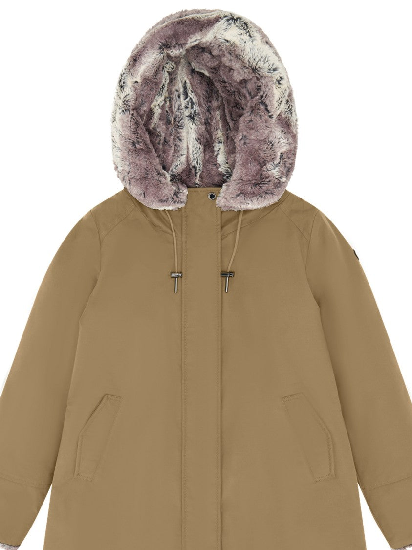Canadiens Plush-Fur Lined Parka With Adjustable Hood And Functional Design