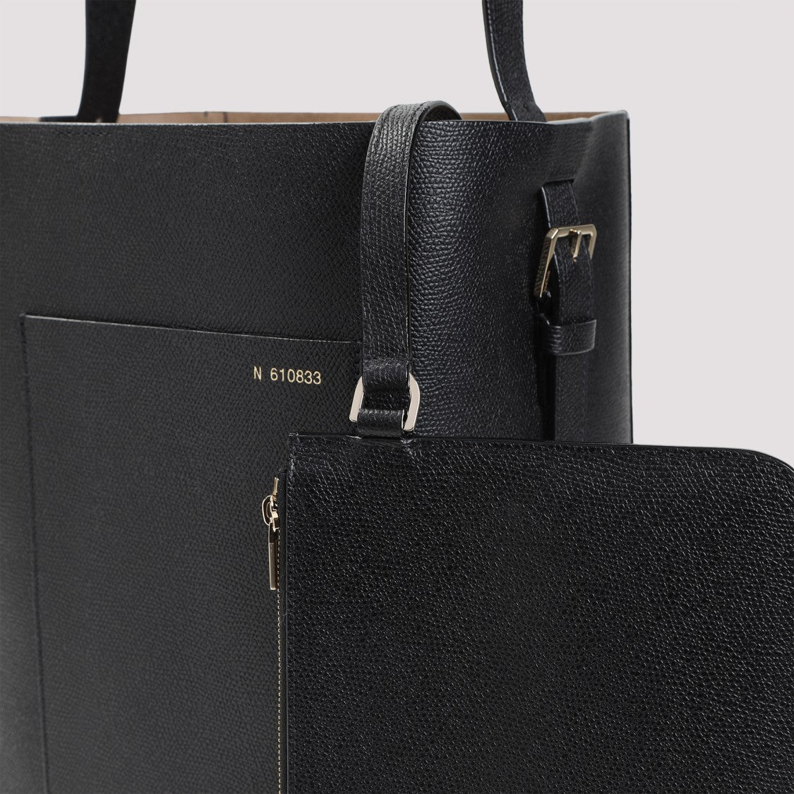 Valextra Black Calf Leather Medium Bucket Shoulder Bag