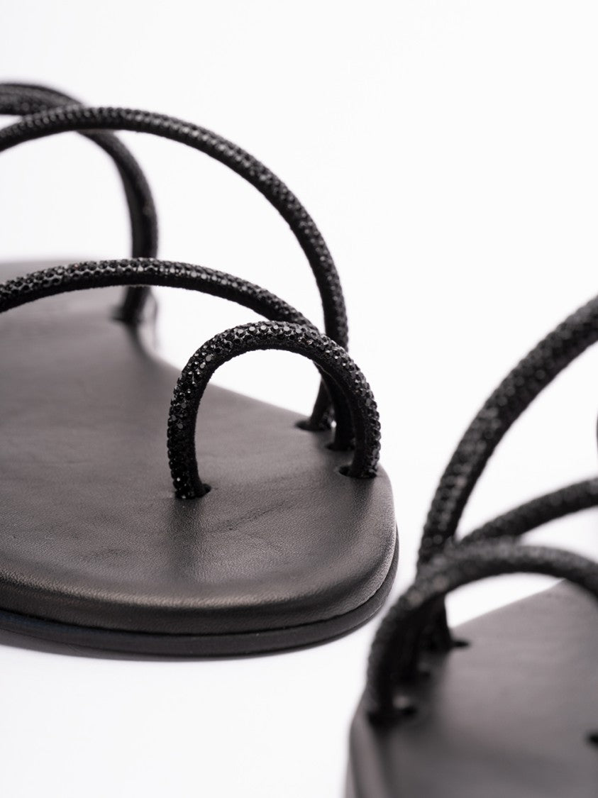Kima Black Sandals With Crisscrossing Polyester Straps