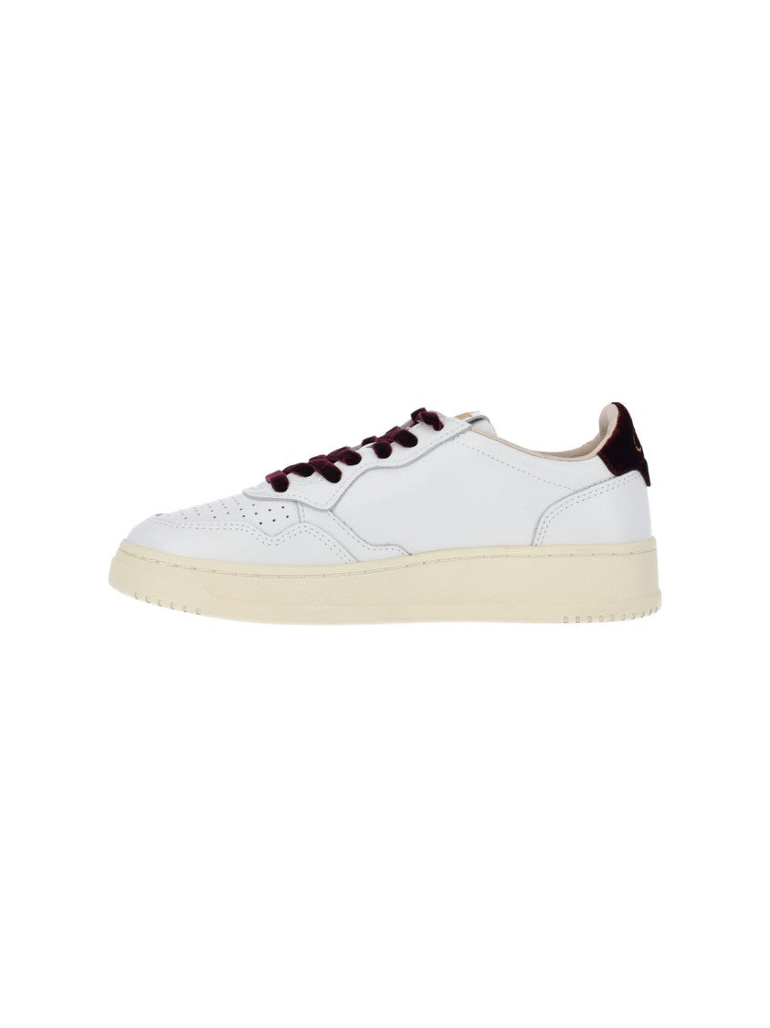 Autry White Calfskin Medalist Low-Top Sneakers